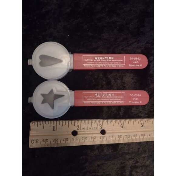 Sizzix Paddle Punch Set Primitive Heart and Primitive Star Scrapbooking Tools - Picture 4 of 4